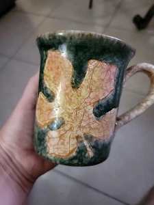 Vietri Stone wear Coffee Mug 13oz Hunter Green With Golden Accents And Leaf. - Picture 1 of 14