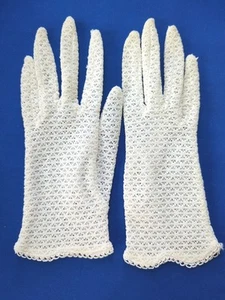 White Women's Mesh Gloves Nylon Small/Med New Old Stock Vintage 1950's - 60's - Imagen 1 de 3