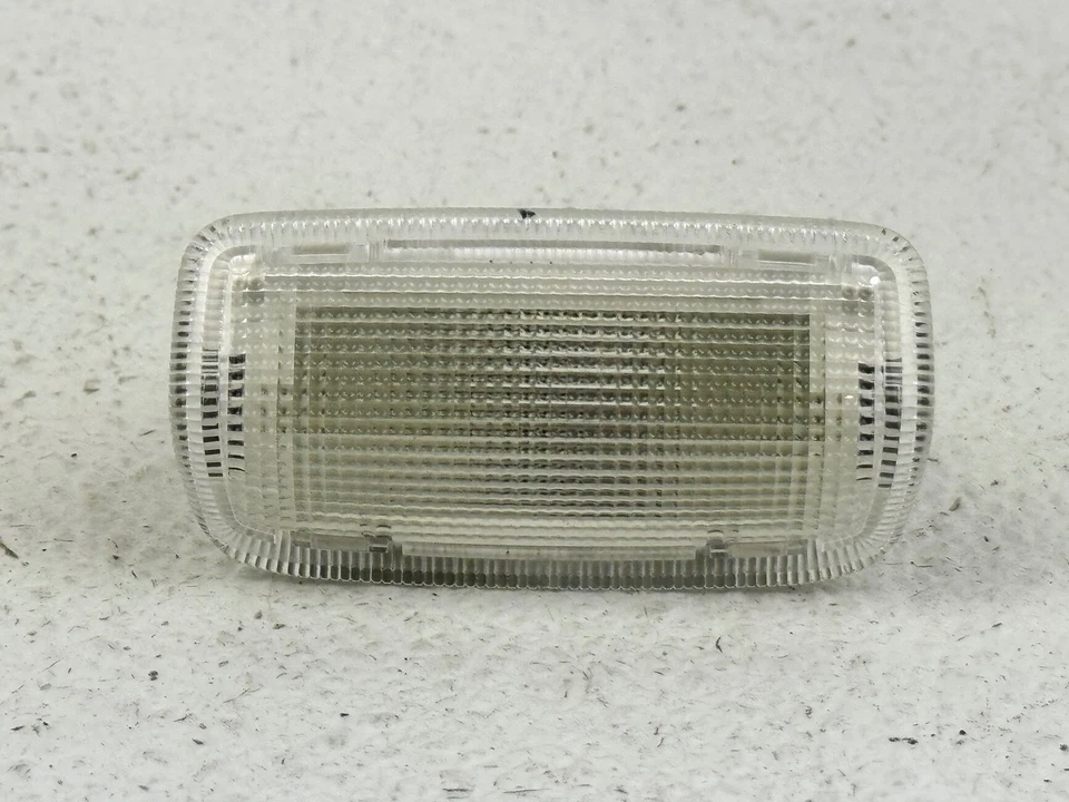 22-25 INFINITI QX60 PORTA FRONTAL DIREITA LATERAL INTERIOR LÂMPADA DE CORTESIA FABRICANTE DE EQUIPAMENTO ORIGINAL - Imagem 1 de 2