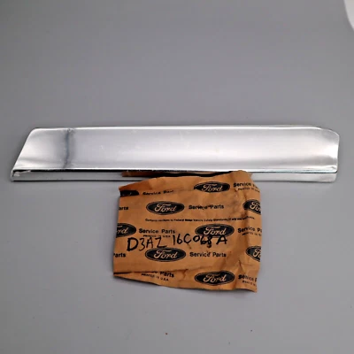Ford D3AZ-16C068-A 1973-1974 Galaxie 500 Custom LTD LH guardabarros moldeado nuevo de fábrica OEM Foto 1 de 4