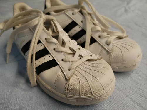 Adidas La Marque Aux 3 bande Superstar bambino bianco taglia 13K 7 5 8 pollici