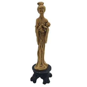 Vintage Asian Geisha holding Flowers Statue #102 Measures 10" Off White Color - Picture 1 of 7