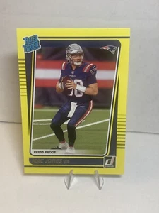 2021 Donruss Mac Jones Press Proof Yellow Rated Rookie #255 RC - Picture 1 of 2