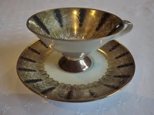 Elfenbein Porzellan Kaffeetasse alt, mit Kuchenteller - Bild 1 von 5