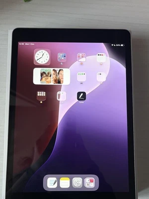 Apple iPad 9a Gen. 64GB, Wi-Fi, 10,2" - Grigio siderale - Immagine 1 di 4