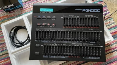 Roland PG-1000 Linear Synthesizer Programmer - Bild 1 von 4