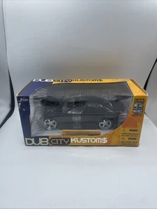 Jada Toys Dub City 2002 Cadillac CTS 1:24 Diecast #53007 Black - Bild 1 von 10