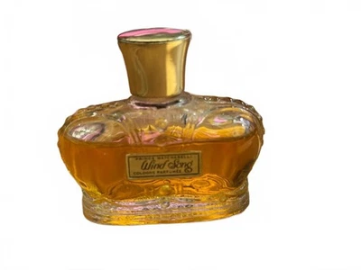 Botella de perfume Prince Matchabelli Wind Song Colonia de colección Foto 1 de 4