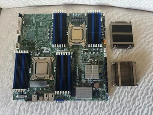 Supermicro X9DRD-iT+ Dual Socket LGA 2011 Motherboard AND 2x Xeon E5-2697v2 CPU - Picture 1 of 4