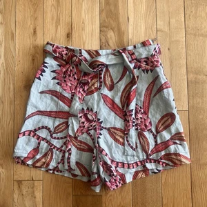 Women Linen Cotton Silk Blend Blue Pink Floral High Waist Belted Mid Seam Shorts - Picture 1 of 7