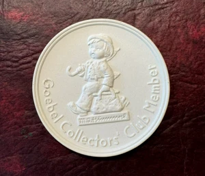 1976 Goebel Sammlerverein Mitglied Scheibe Biskuit Münze H J Hummel W Deutschland - Bild 1 von 2