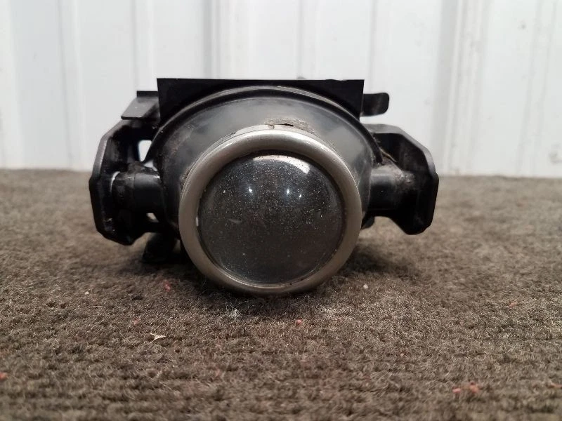 2006-12 Ford Fusion Passenger Right Fog Light W/O Bezel - Image 1 of 4