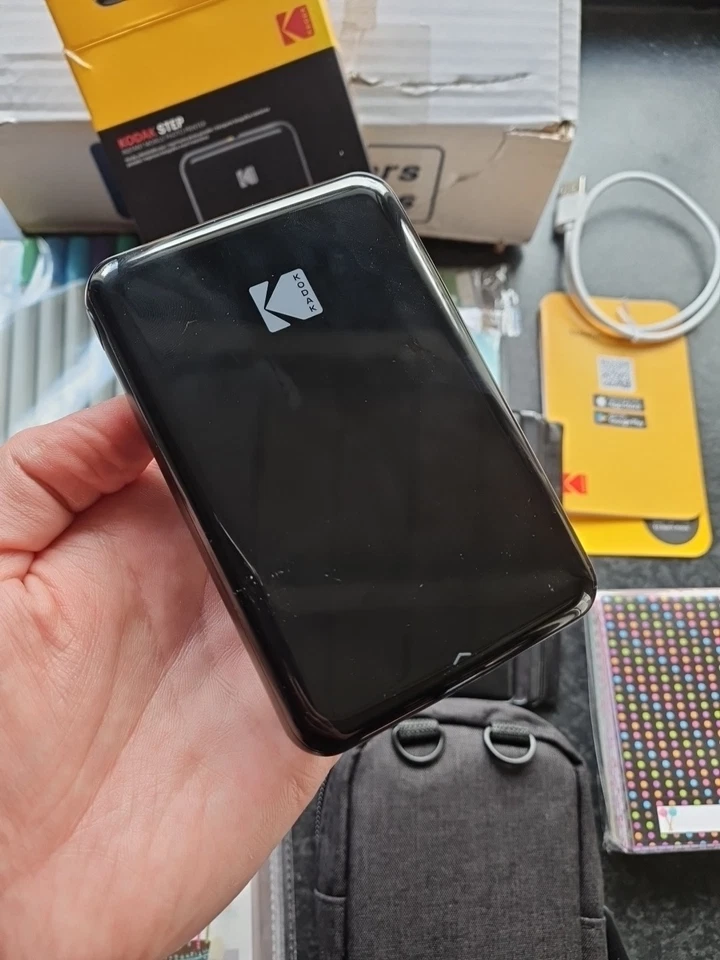 KODAK Step Instant Printer BUNDLE Wireless Mobile Photo Printer iOS & Android - Image 1 of 4