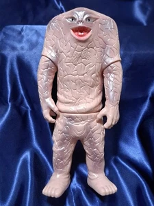 Bullmark Jamila Standard Size Sofubi Figure Ultraman Kaiju Bandai Japan M1 - Bild 1 von 10