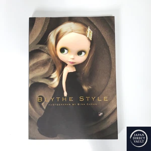 Blythe Style by Gina Garan Photo Book (Chronicle Books) Used Book in Japanese - Picture 1 of 17