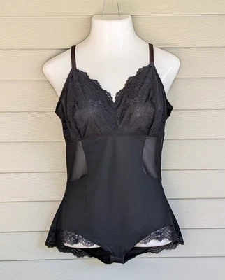 Assets Spanx Red Hot Label Lace is More Lace Panty Bodysuit Teddie Size 3X - Imagem 1 de 4