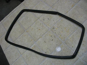 1988 88 US MARINE FORCE 50HP 50 HP HOOD SEAL SUPPORT PLATE PACKING - Picture 1 of 3