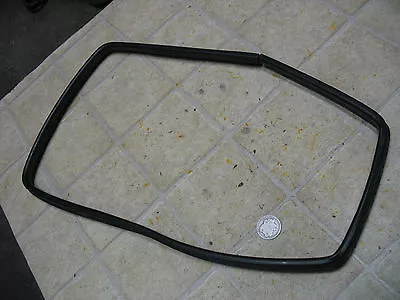 1988 88 US MARINE FORCE 50HP 50 HP HOOD SEAL SUPPORT PLATE PACKING - Image 1 of 3