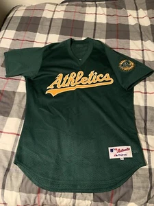 Majestic Oakland A’s Batting Practice Jersey Size 44 2002? Thad Bosley? - Picture 1 of 9