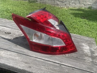 2009 nissan maxima rear tail lights - Image 1 of 2