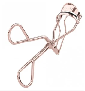 Wet n Wild High On Lash, Eyelash Curler to Gently Lifts Lashes for Lasting Curl - Picture 1 of 4