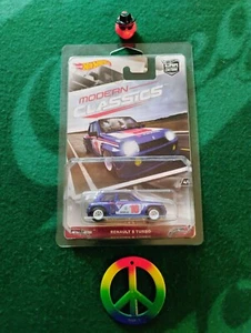 2018 Hot Wheels  Modern Classics  Renault 5 Turbo  In Protective Case - Picture 1 of 7