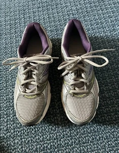 New Balance Size 8.5 Walking/Running Shoe Women’s WE670SP2 Silver/Purple/Neon - Bild 1 von 9