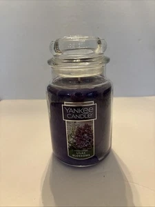 Yankee Candle Lilac Blossoms. - 22 Unzen klassische große Duftkerze im Glas USA - Bild 1 von 5
