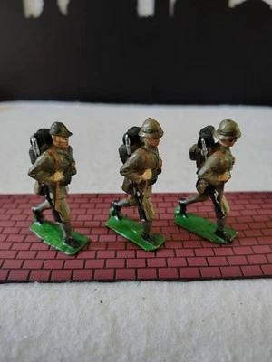 3  Authenticast  British North Africa Infantry  marked Eire on base - Image 1 of 4