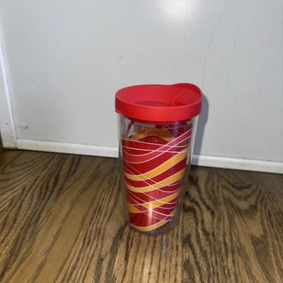 Copo/copo de viagem Tervis 16 oz listras laranja/branco com tampa cofre para máquina de lavar louça - Imagem 1 de 4
