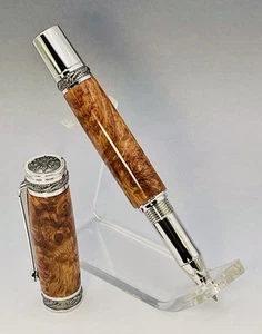 Preciosa pluma majestuosa Amboyna Burl hecha a mano de rodio y titanio negro *EE. UU. - Imagen 1 de 4