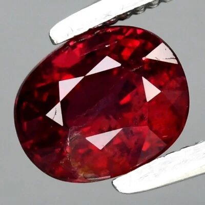 Selten! 0,80 kt 5,5 x 4,5 mm ovaler natürlicher roter Spinell Edelstein, Myanmar - Bild 1 von 4