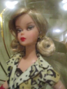 Barbie Girl Doll Charlotte Olympia 2016 Gold Label NRFB Mattel in leopard - Picture 1 of 3