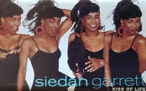 SIEDAH GARRETT - Kiss Of Live - MC - Musikcassette - Picture 1 of 1