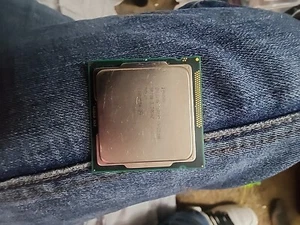 Intel i5-2500K 3.3ghz Quad Core Socket 1155 CPU SR008 - Picture 1 of 3