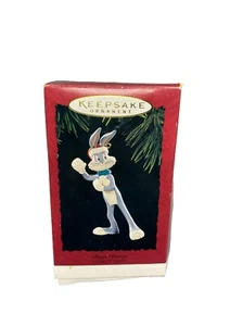 1995 Hallmark Keepsake Ornament Bugs Bunny Throwing Snowballs Looney Tunes - Picture 1 of 12