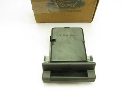 NUEVO - Receptáculo de bandeja de cenizas OEM Ford E7GZ-6104810-A para Mercury Tracer 1987-1989 Foto 1 de 4