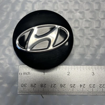 Hyundai Elantra Velostar 52960 3X500 OEM Center Wheel Hub Cap Rim Cover F0612 Foto 1 de 3