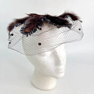 Chapéu vintage fascinador de rede gaiola véu vison marrom década de 1950 feminino FEITO NA UNIÃO - Imagem 1 de 4