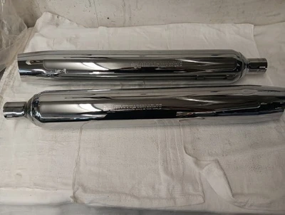 Harley-Davidson FLH Slip On Mufflers #65591-07/65592-07 Foto 1 de 4