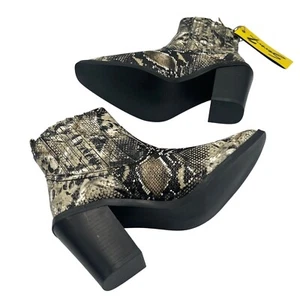 NUEVO CON ETIQUETAS Seven7 Eve Boot Botas al Tobillo Estampado Piel de Serpiente Tacón Bloque Talla 6.5 Festival - Imagen 1 de 13