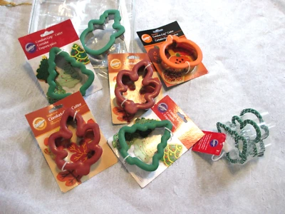 Nuevo Lote 9 Cortadores de Galletas Wilton Comfort Grip Navidad/Fiestas/Otoño Motivo Foto 1 de 4