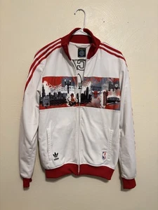 CHAQUETA ADIDAS CREMALLERA CHICAGO BULLS "CITY EDITION" CALENTAR TIRO CAMISA VIEJA ESCUELA - Imagen 1 de 6