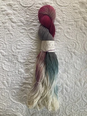 Lorna's Laces Pastor Calcetín HILO Superwash Merino ~ 80 Parfait ~ Azul Rojo Crema Foto 1 de 3