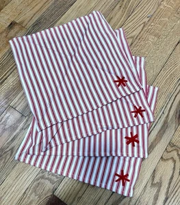 POTTERY BARN KIDS Set Of 6 Red Stripe Cloth Napkins Christmas R $72 - Picture 1 of 4