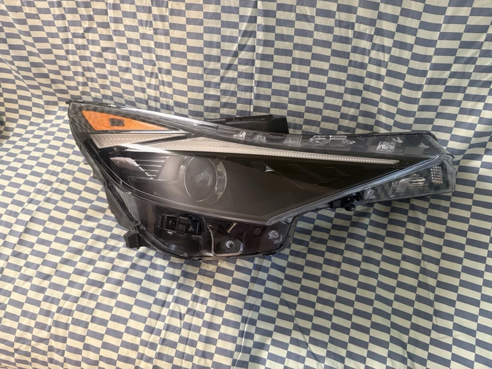 2021 2022 2023 HYUNDAI ELANTRA FARO LED HALÓGENO DERECHO 92102-AA OEM Foto 1 de 4