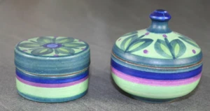 2 kleine Vintage Keramik Dosen Deckeldose grün blau lila Schmuckdose KMK ?? - Bild 1 von 5