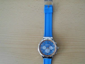 Armbanduhr, nagelneu, blaues Uhrblatt,  Silikonarmband  - Bild 1 von 2