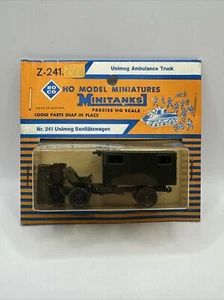 Camión ambulancia Roco Minitanks #241 escala 1/87 HO alemán Unimog de posguerra - Imagen 1 de 3