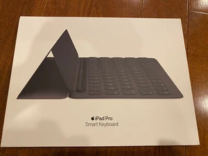 Apple iPad Pro Smart Keyboard MPTL2LL/A 10,5 Zoll - Bild 1 von 2